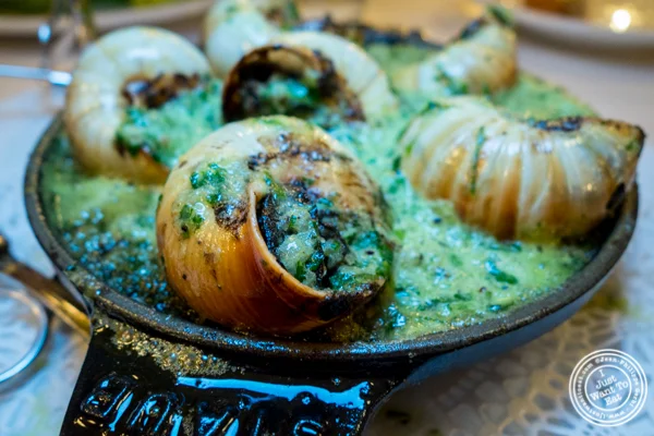 纽约东村的La Gamelle的Escargots