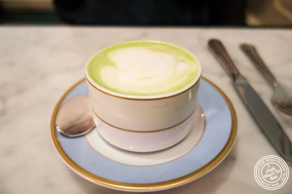 Matcha Latte在Lakurée,纽约,纽约州
