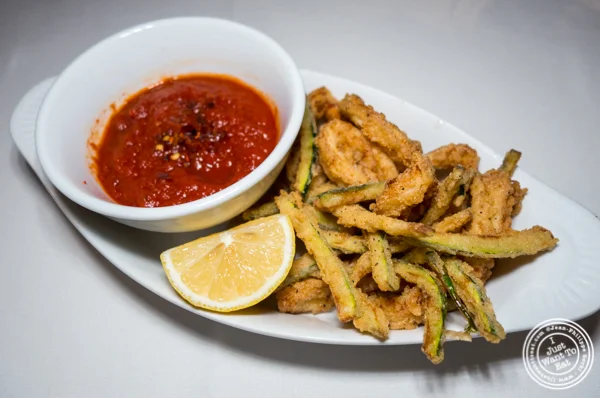 在纽约纽约州北部的L'Angolo的Fritto Misto