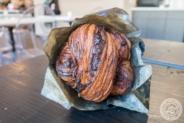Choc-O-Pain,Uptown Hoboken,NJ的巧克力Babka