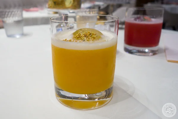 Gabriel Kreuther的蜂箱鸡尾酒在NYC,NY