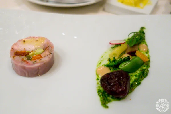 兔子"porchetta"在纽约州纽约的中国体育网直播