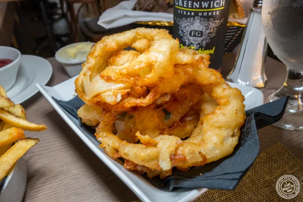 Onion rings at 格林威治牛排馆in NYC, NY