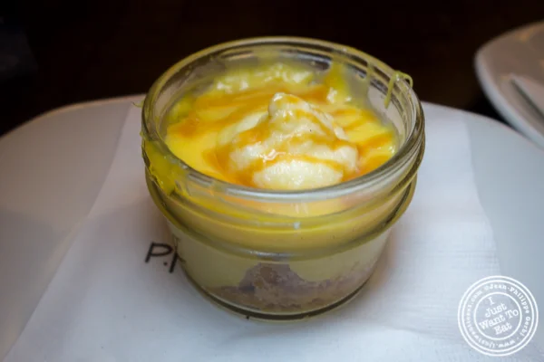 Miso Butterscotch Pudding在纽约州西纽约的PF Chang