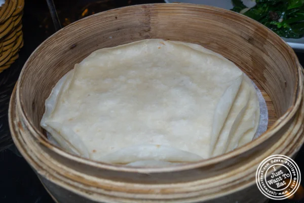 Thin crepe for 在达东北京中国体育网直播in NYC, NY