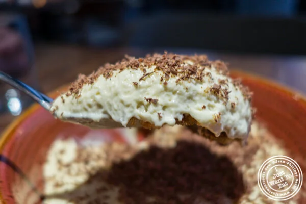 提拉米苏(Tiramisu)在泽西城的洛卡(Lokal)