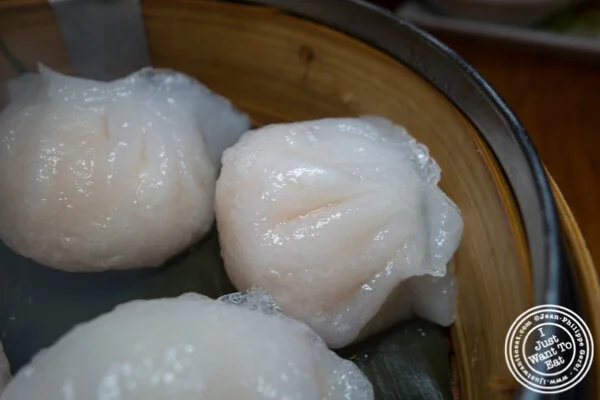 虾饺子在香港站在时代广场