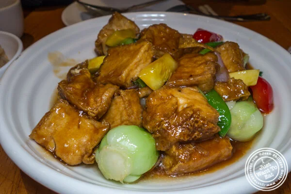 豆腐在镇调味汁在香港站在时代广场