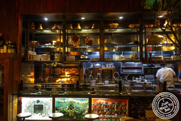 长岛市M Wells Steakhouse的开放式厨房