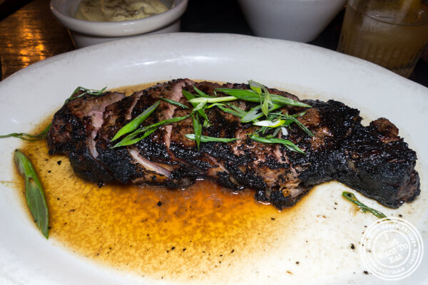 长岛市M Wells牛排馆的NY Strip