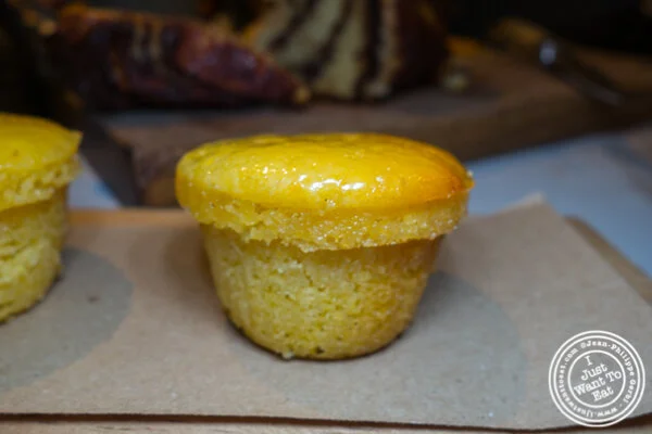 纽约市黑谷仓的玉米松饼