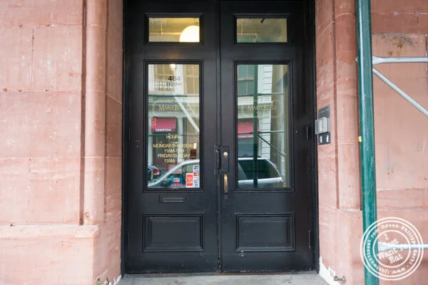 Mariebelle在Soho.