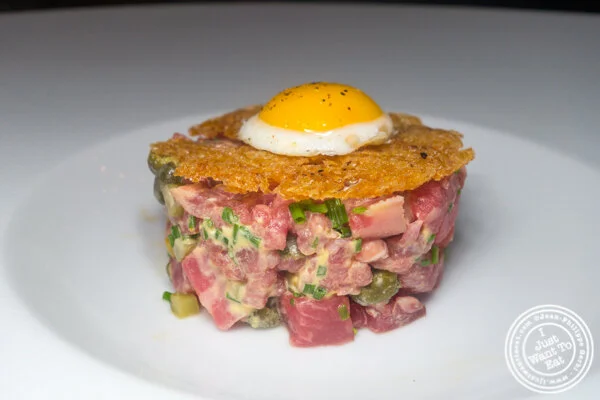 Steak tartare at Benno in 纽约市, NY