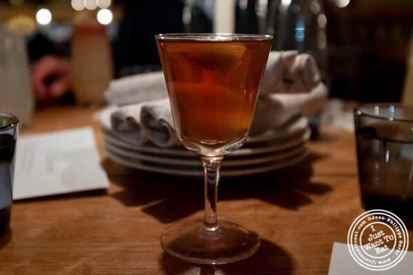 Gotham Dights鸡尾酒在Narcissa在标准东村