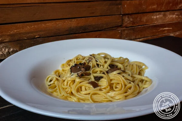 Tagliolini al tartufo在新泽西州霍博肯的普利亚大区
