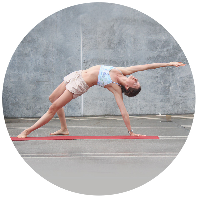 第7天:#camatkarasana /#wildthing