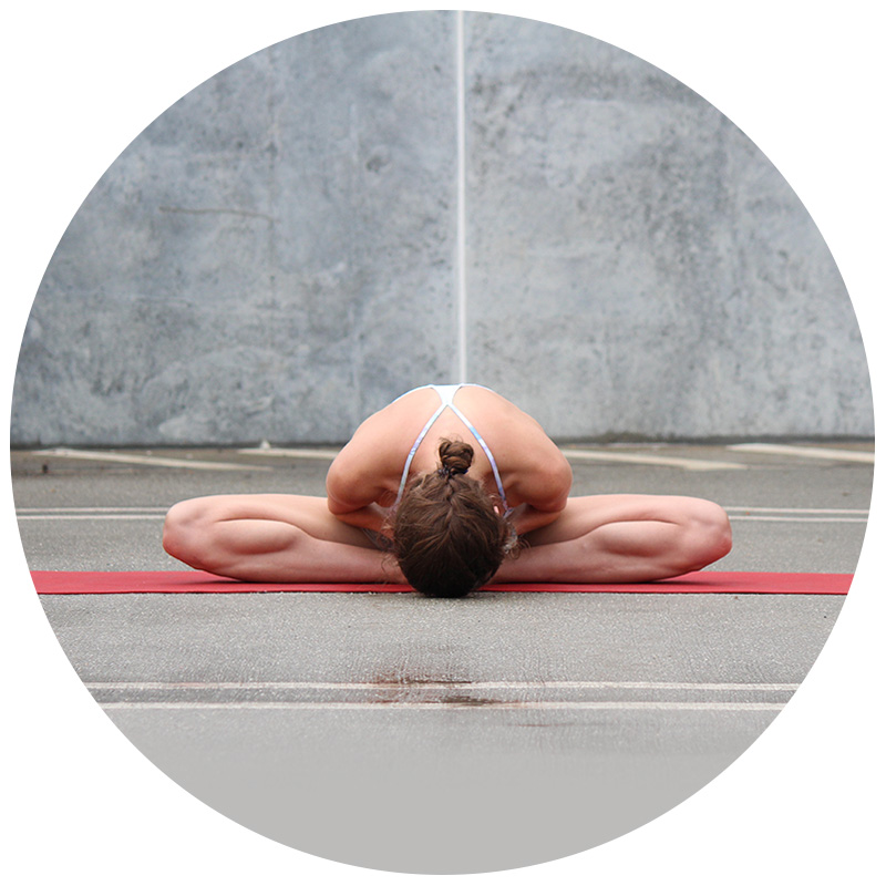 第9天:恢复性的#baddhakonasana /#boundanglepose
