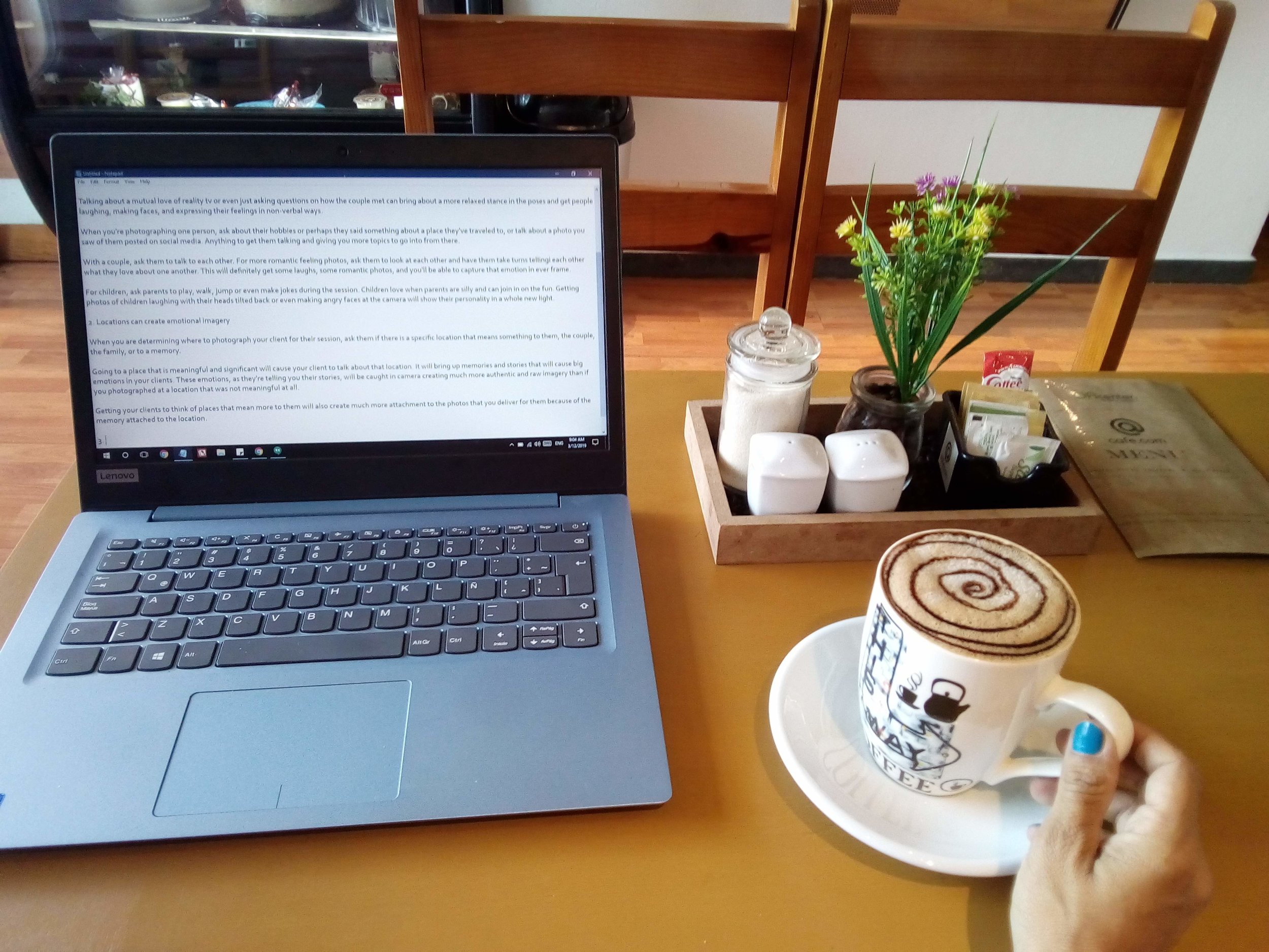 新闻简报注册咖啡摄影.jpg