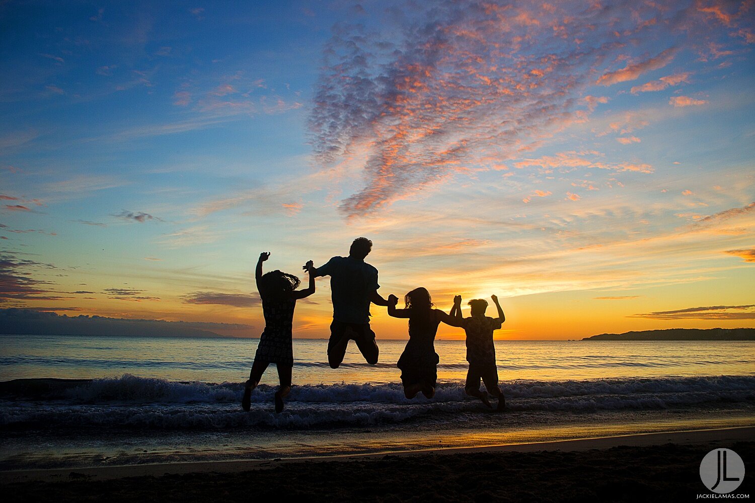 新瓦尔瓦拉塔家庭快乐12bucerias-puerto-vallarta-sayulita-sunset.jpg
