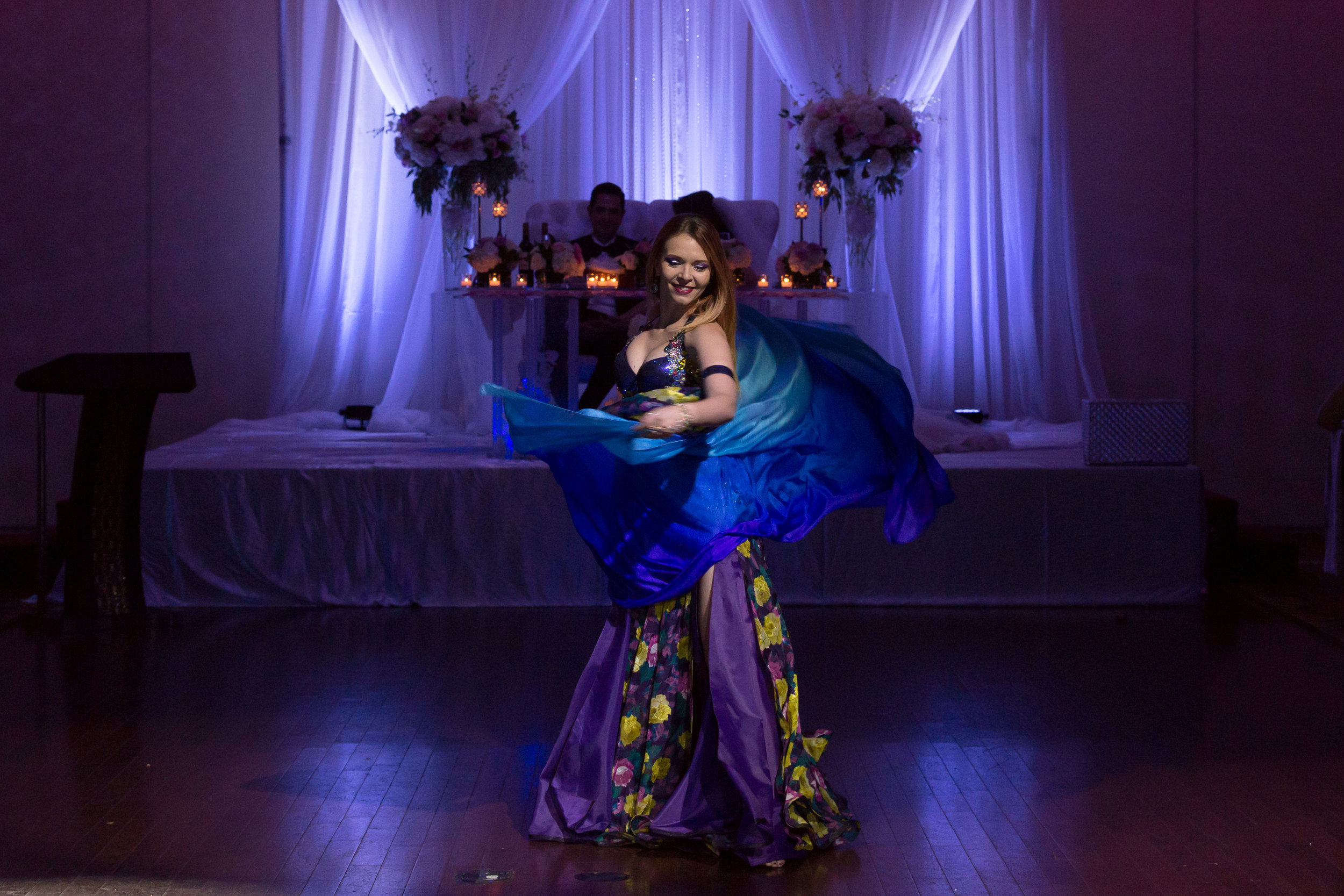 Belly dancer Iana. 在2016年9月的多伦多婚礼表演。照片由Pedro Bonatto。