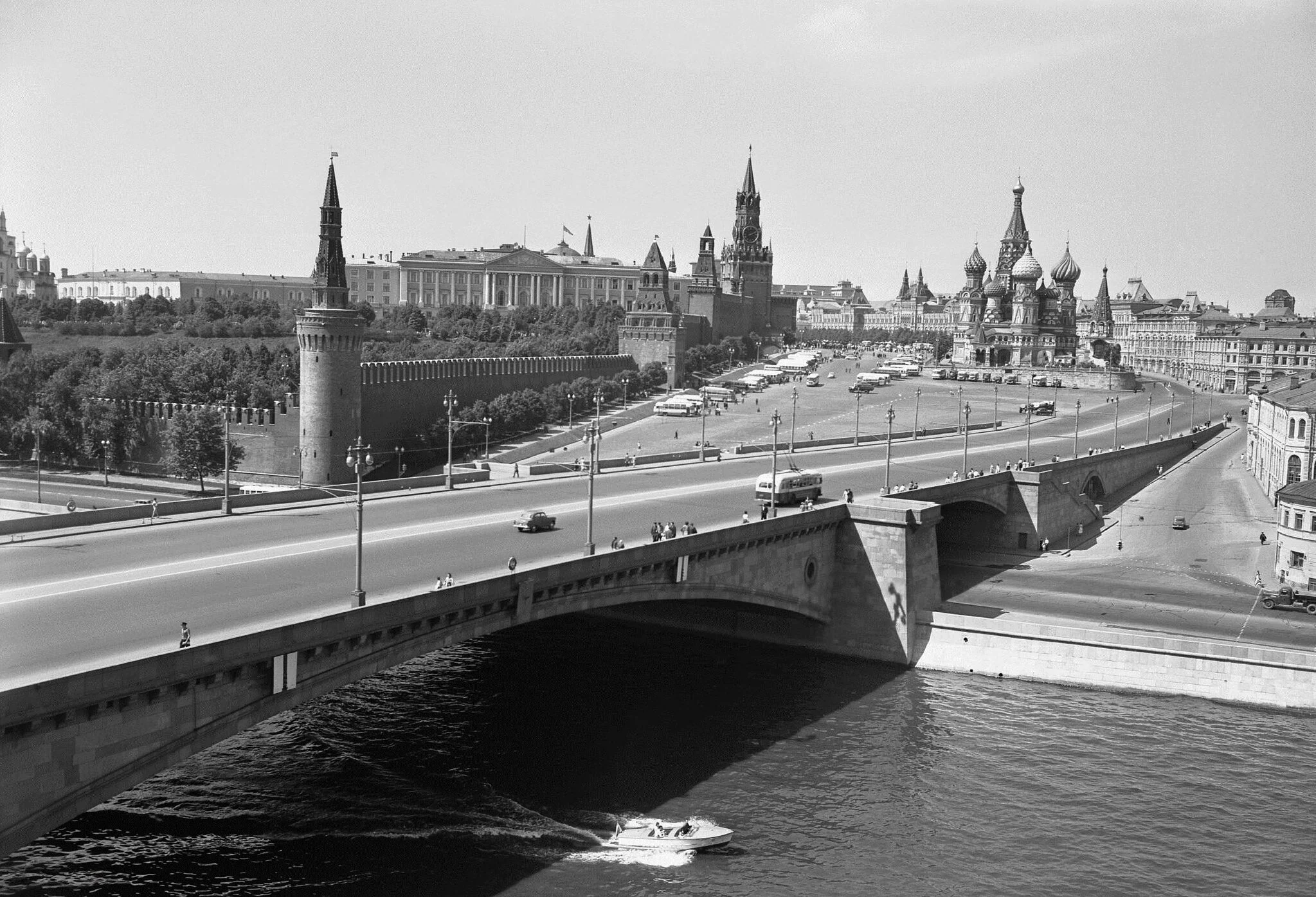 большой московский мост в москве