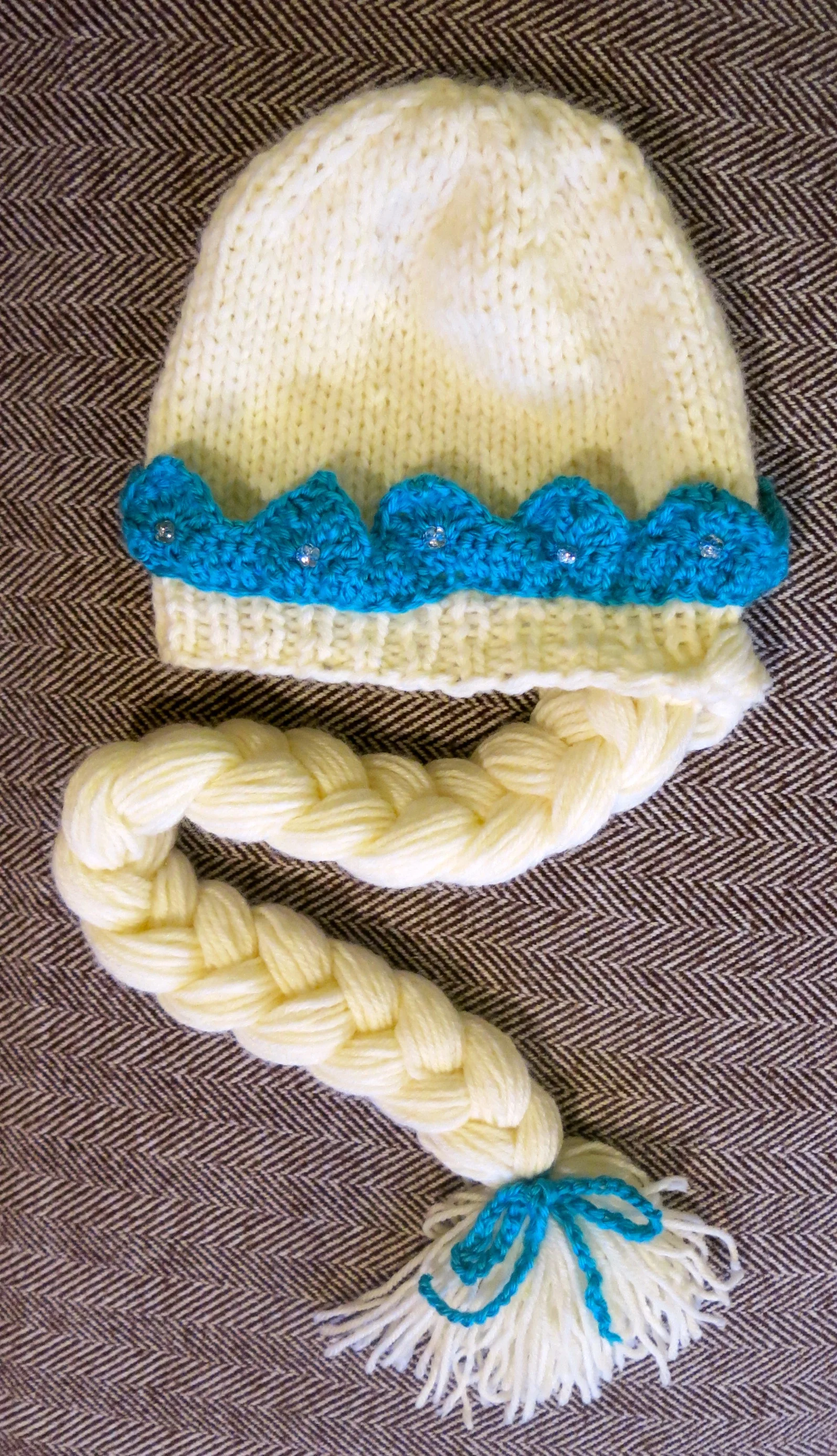 elsa beanie