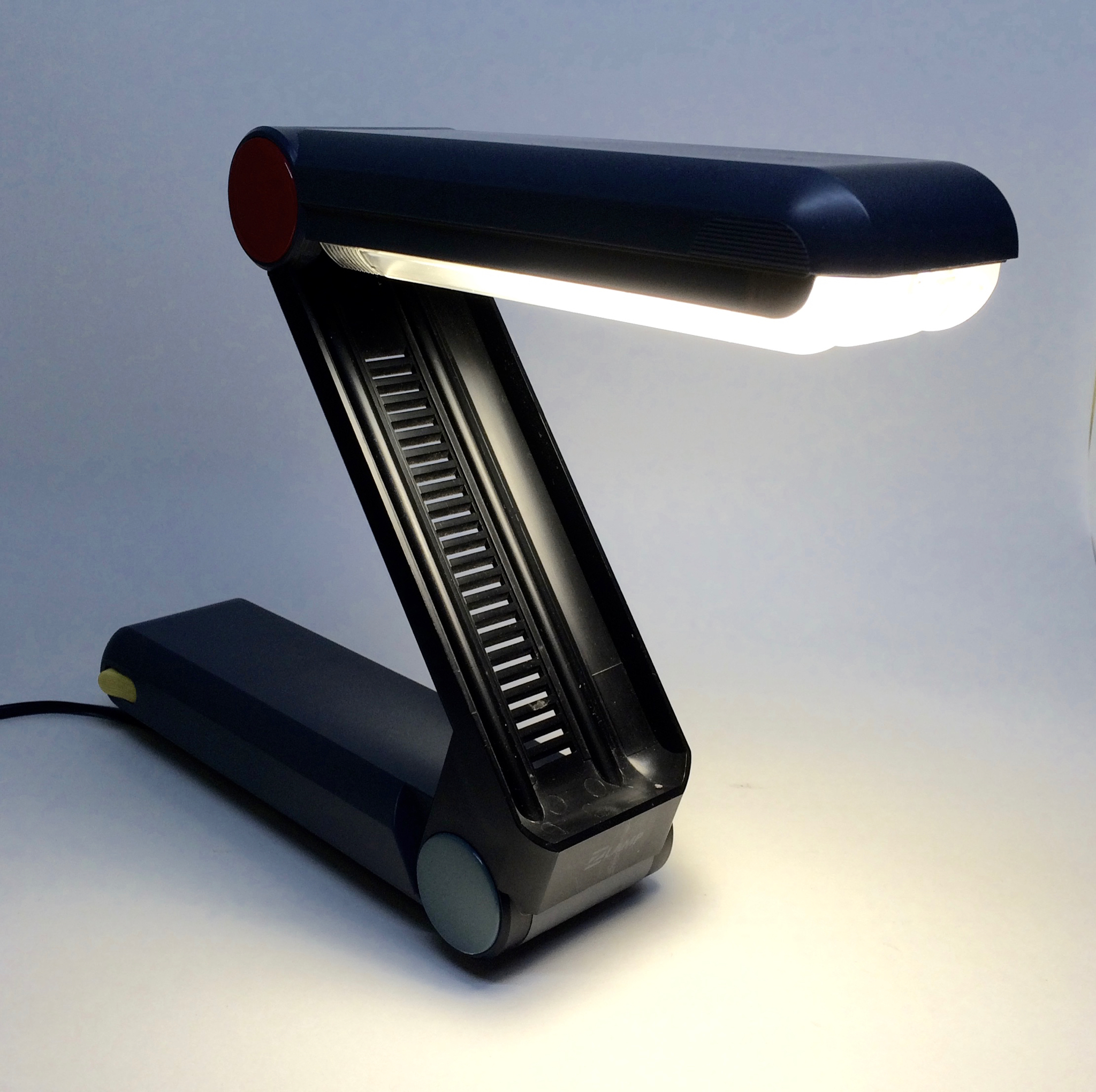 Z Lamp Convertible Wall Desk Lamp By Philips 80s Design Burnrate