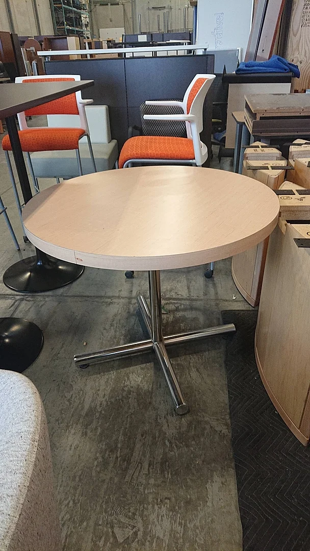 36 Round Table Blonde Premiere Used Office Furniture 36 Round Table Blonde Premiere