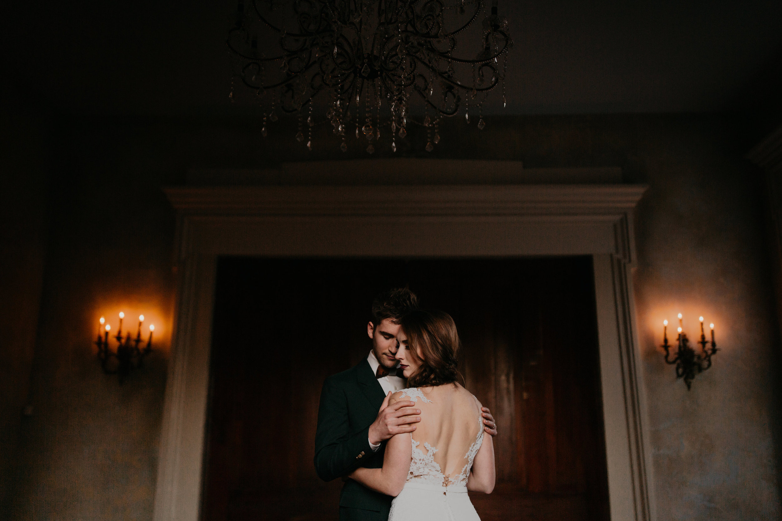 StyledShootRiverwoodMansion(130of135).jpg