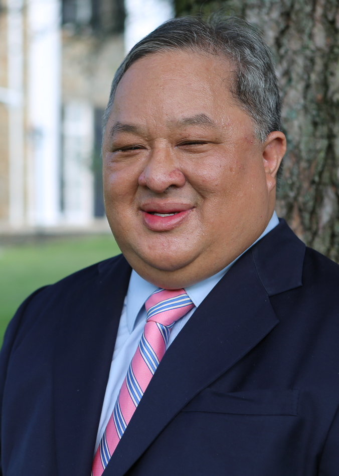 faculty2-4.jpg