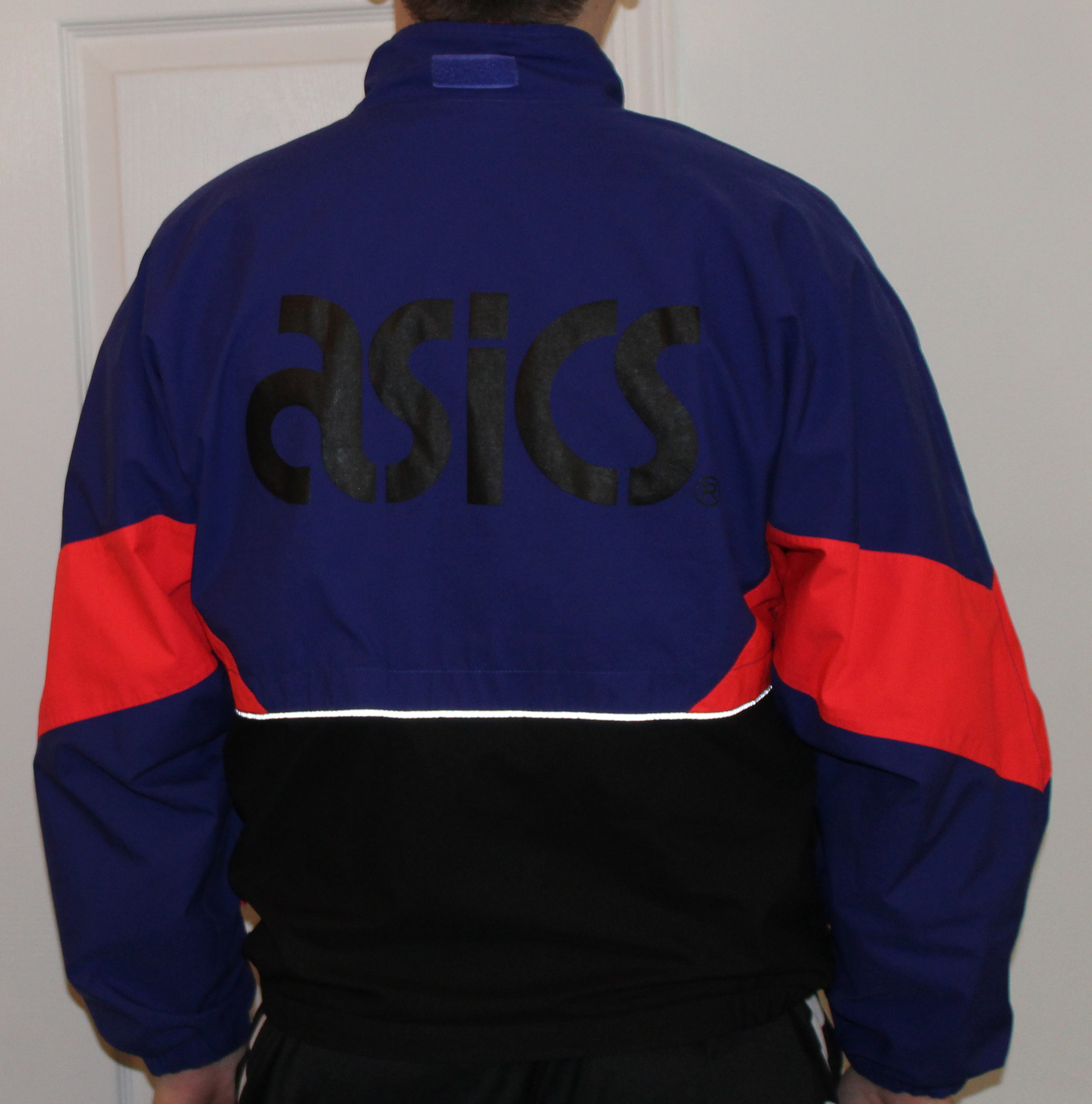 asics reflective jacket