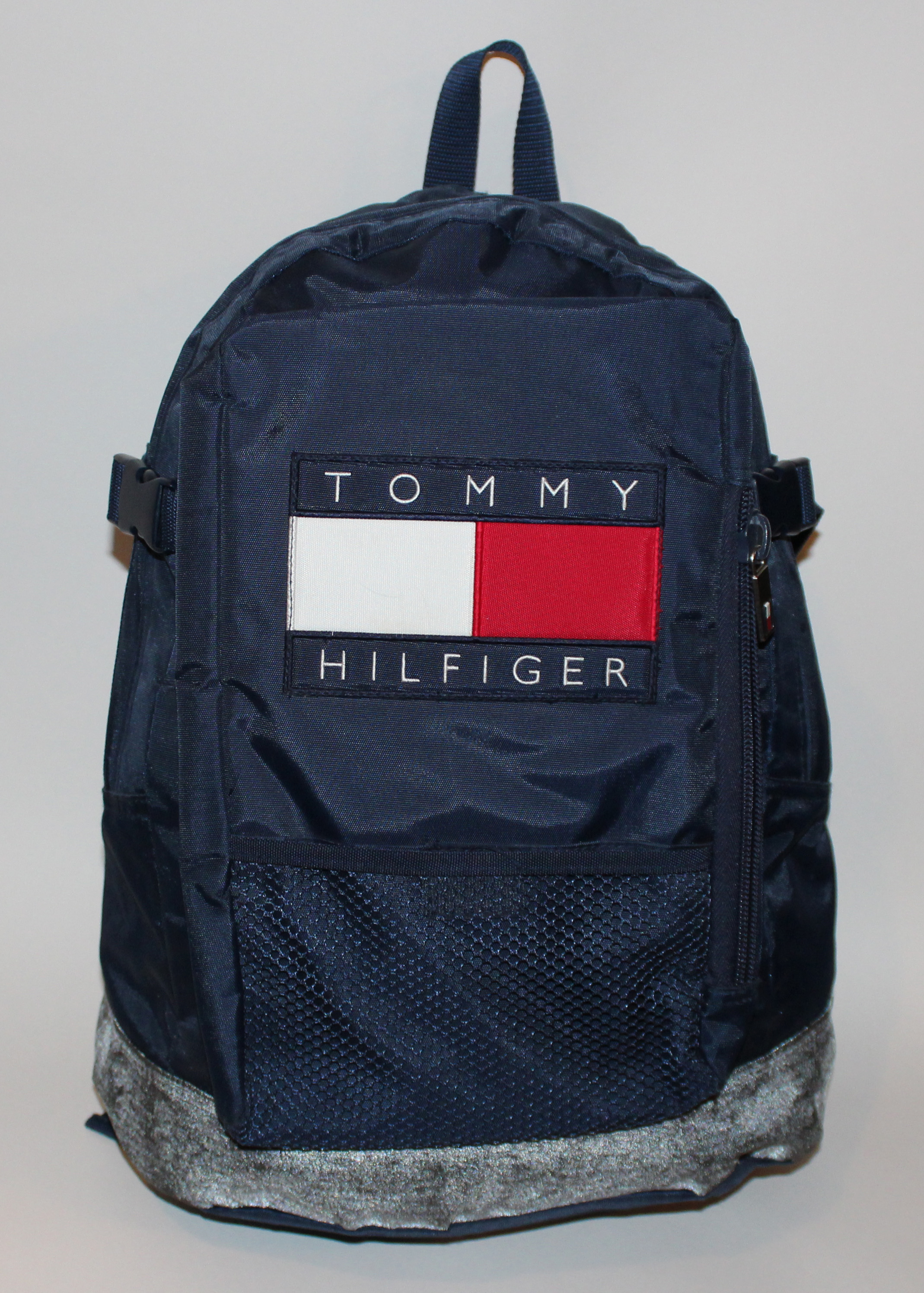 tommy hilfiger big backpack