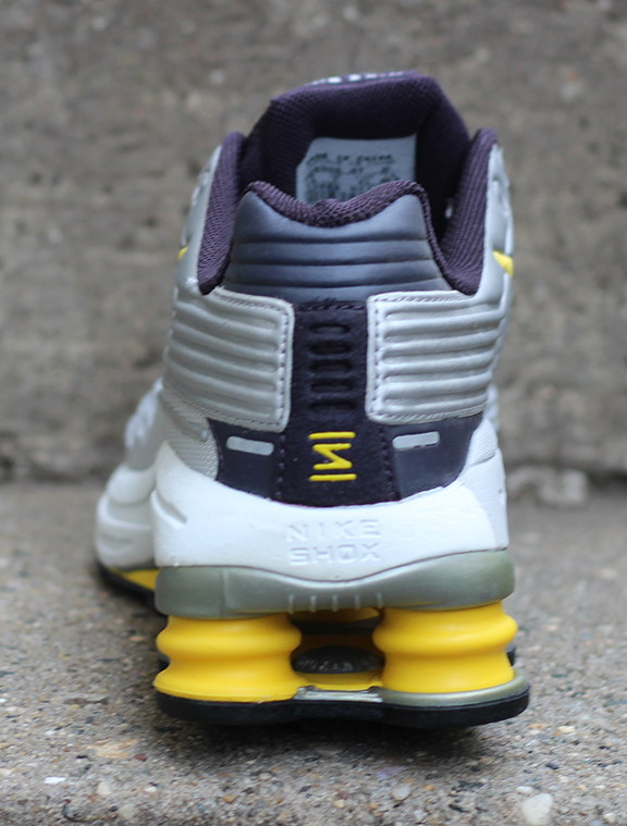 2002 nike shox