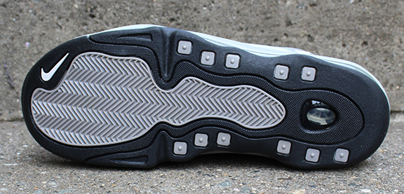 nike air total max uptempo Zilver