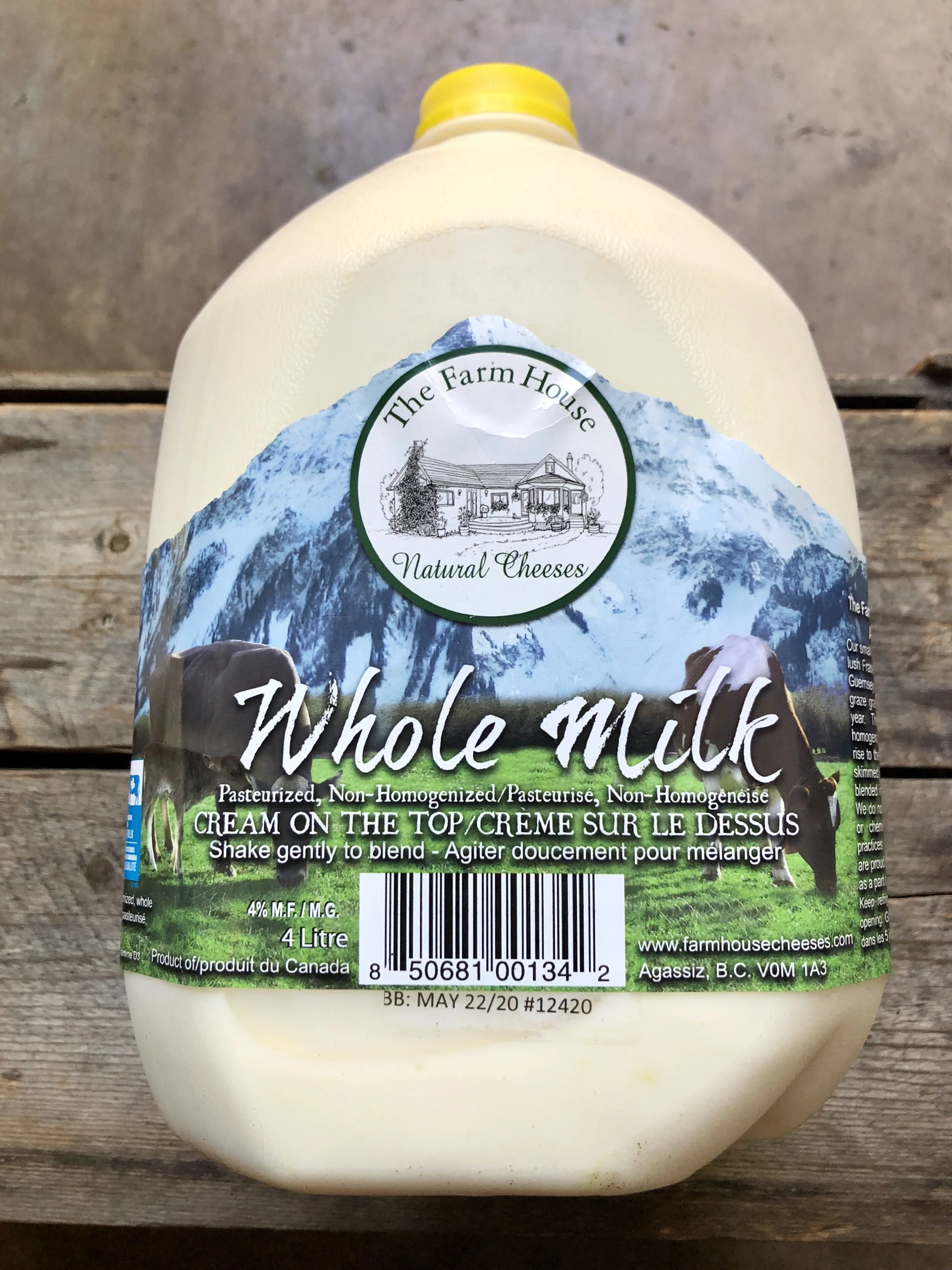 Farmhouse Organic Whole Milk Local Bluhouse Market Cafe