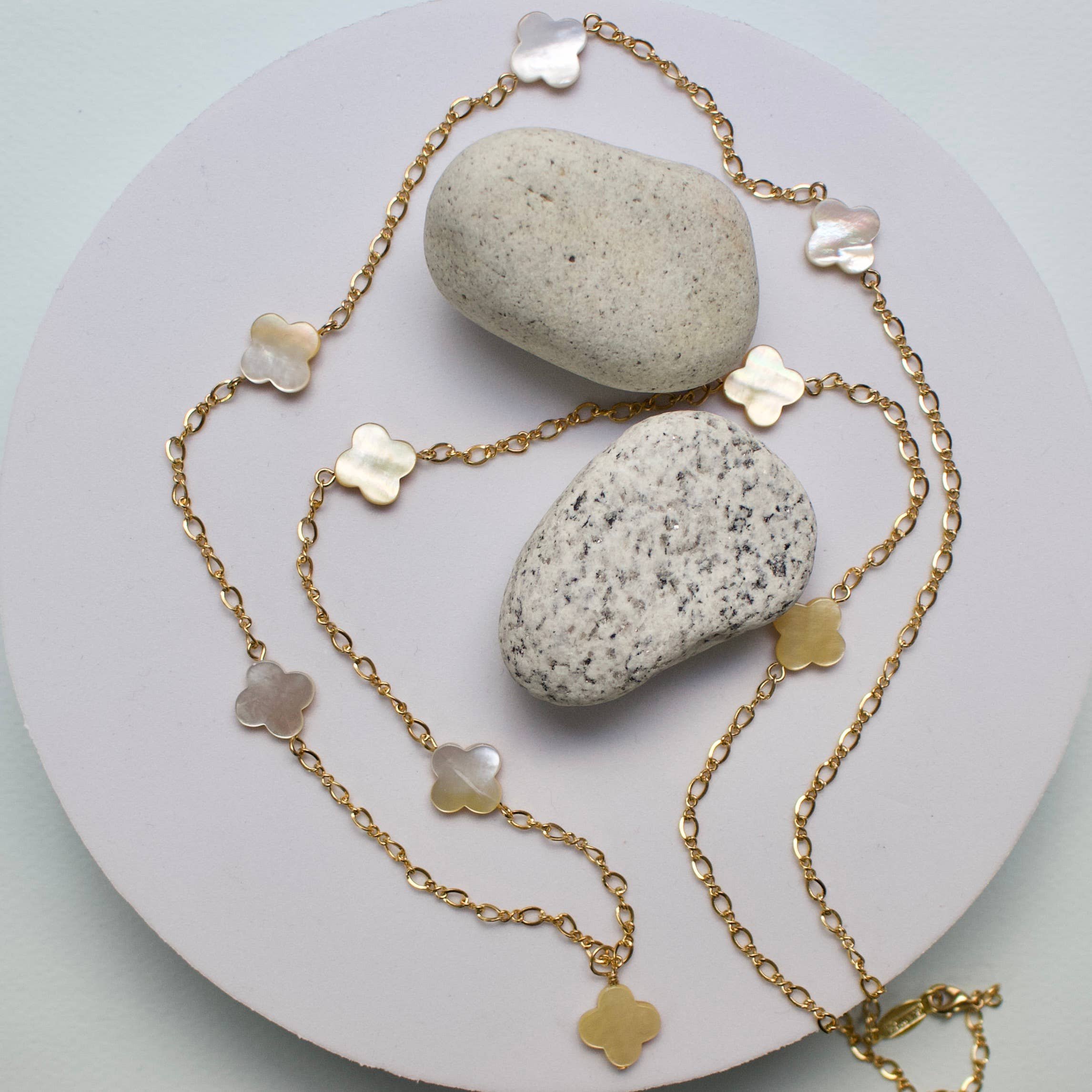 Quatrefoil necklace on sale mother of pearl