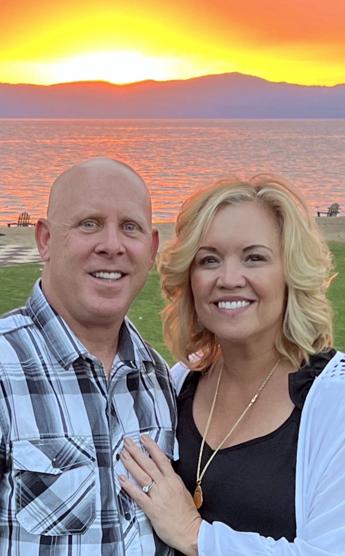 James & Rosalyn Esmeyer / Shamrock Realtors Listings