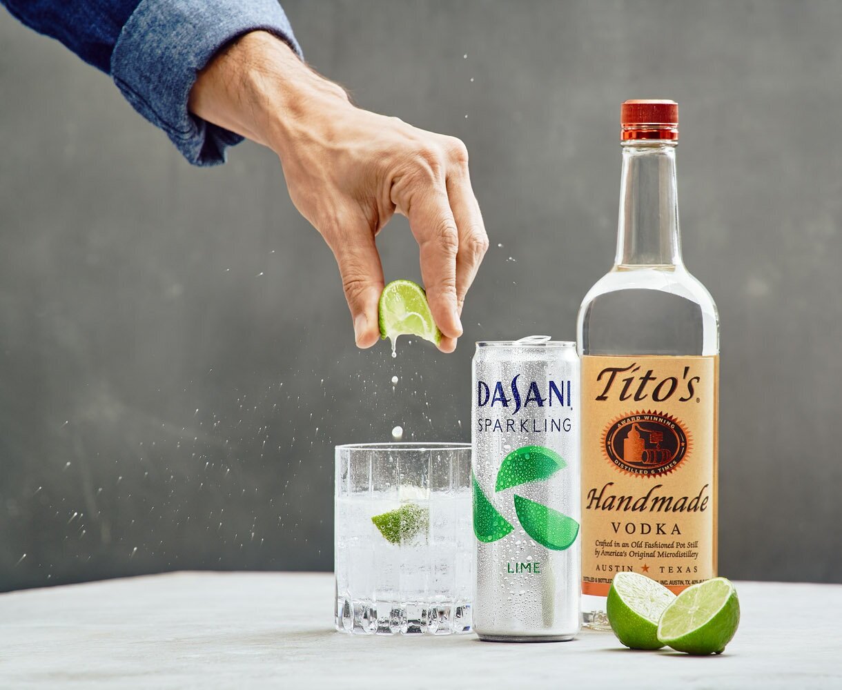 亚特兰大商业广告产品摄影达萨尼焦炭Titos Vodka