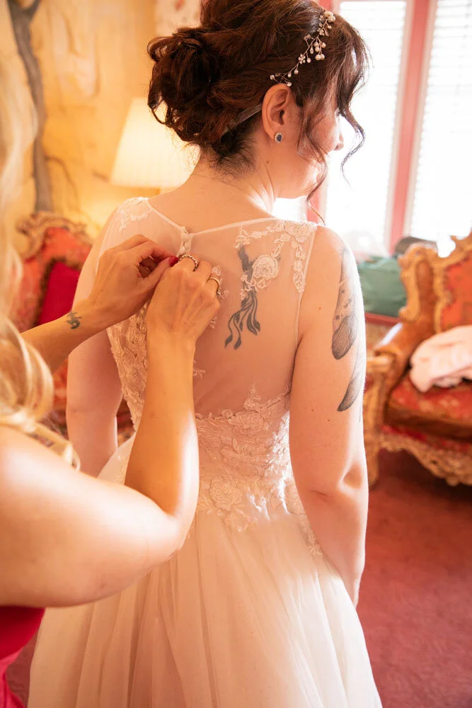 Madonna Inn Wedding Photographer 006.jpg