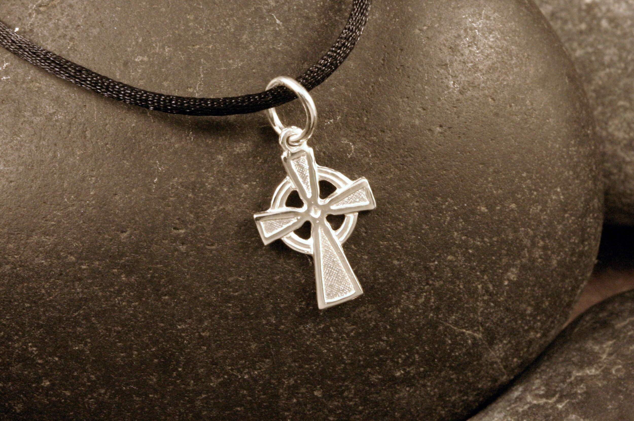 Wholesale Celtic Cross Charms.