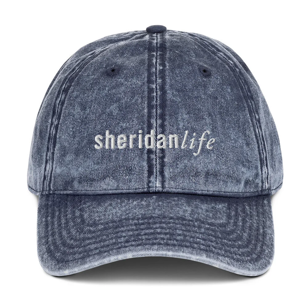 http://images.squarespace-cdn.com/content/v1/554b8150e4b01cb58c517c75/1610981218989-4LNQSWAKWZXDIGXS728A/vintage-cap-navy-60059f5c7f010.jpg