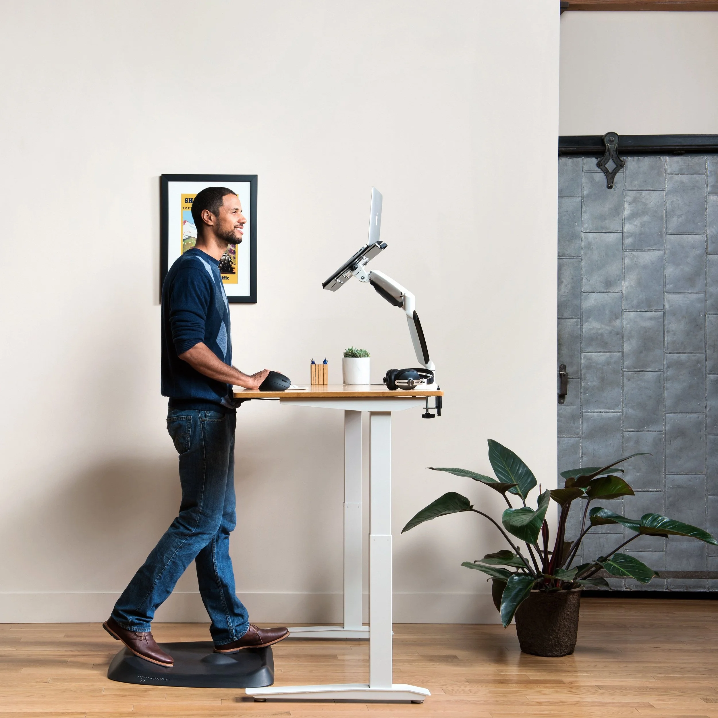 Standing Mat Desk By Ergodriven Luke Storey