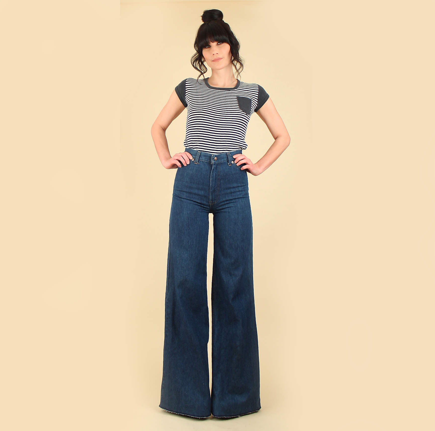 womens levi bell bottom jeans