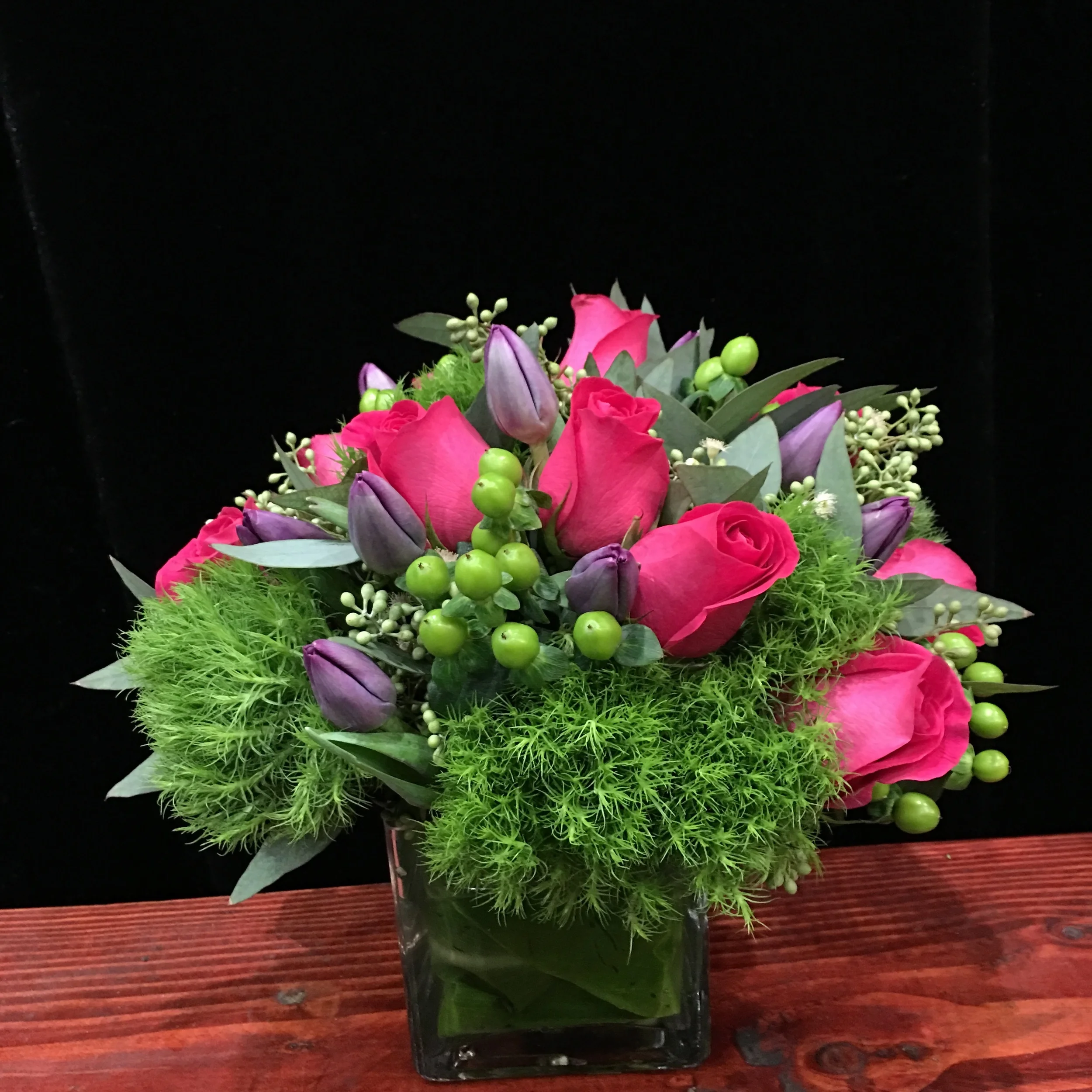C12 A Dozen Hot Pink Roses Purple Tulips Green Hypericum