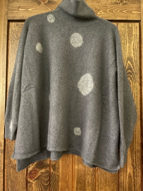 Suzusan 100% Cashmere Seamless Wide Pullover in Grey/Grey Shibori