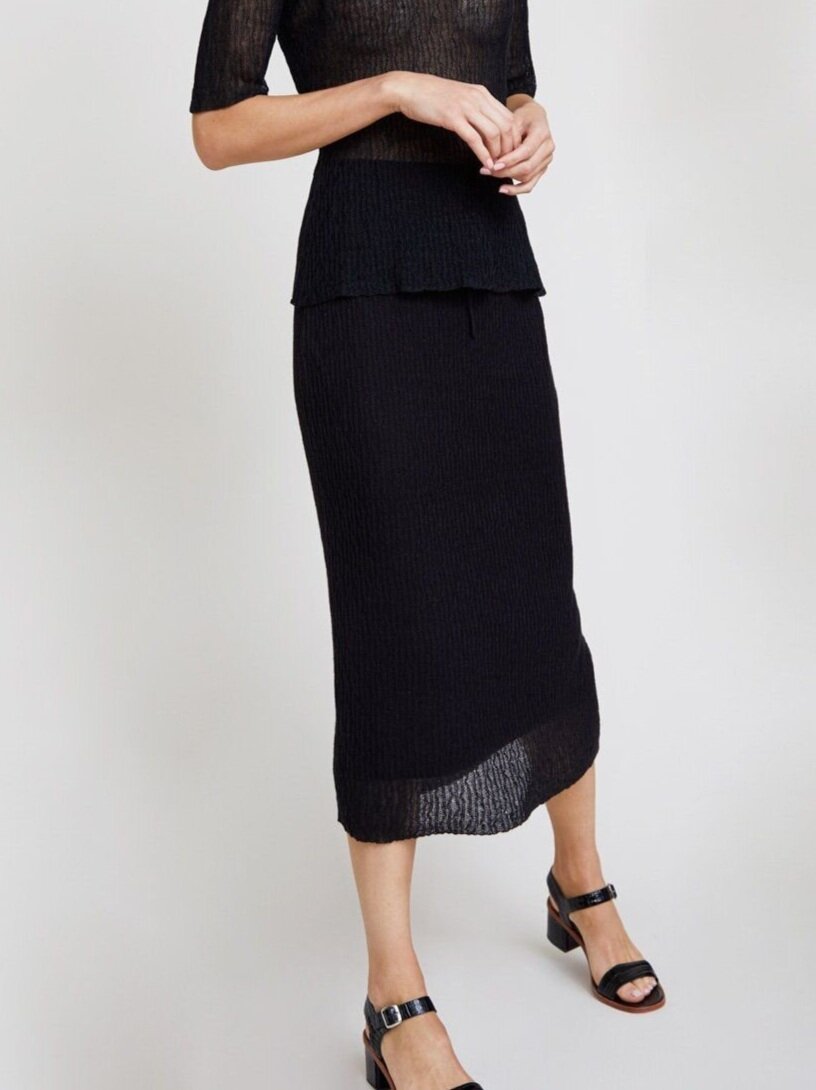 black knit skirt