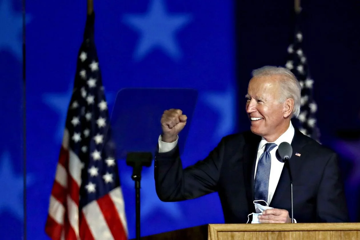 乔·拜登(Joe Biden)将于11月4日在特拉华州威尔明顿举行的选举之夜聚会上图片:STEFANI REYNOLDS / BLOOMBERG新闻