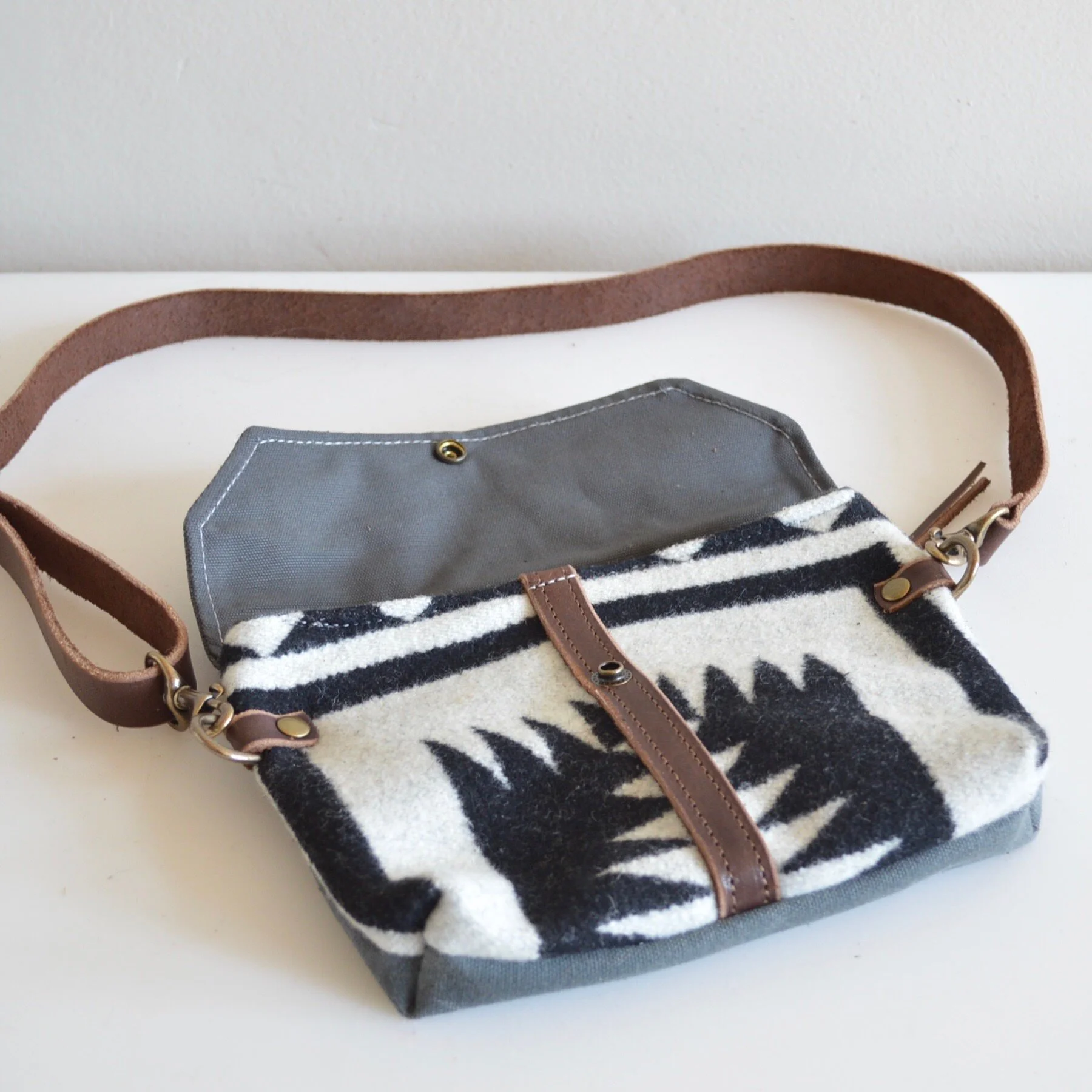 pendleton fanny pack