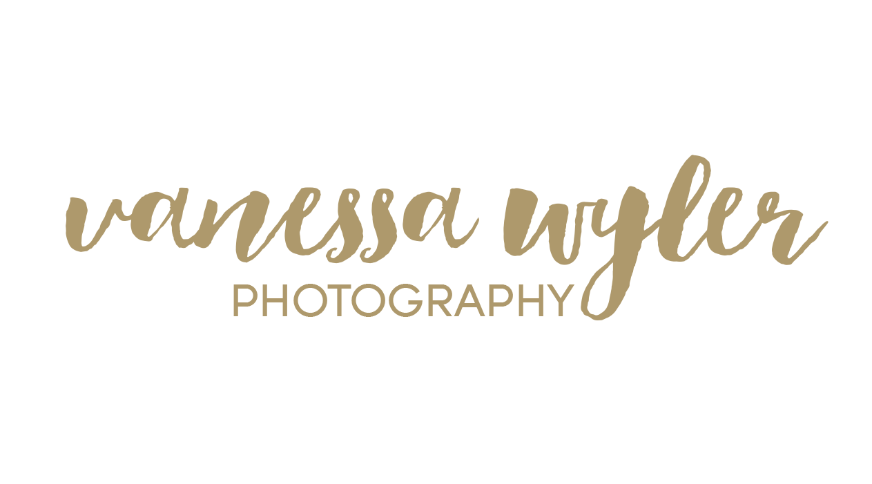 VANESSA WYLER - Pewaukee Family Newborn Photographer