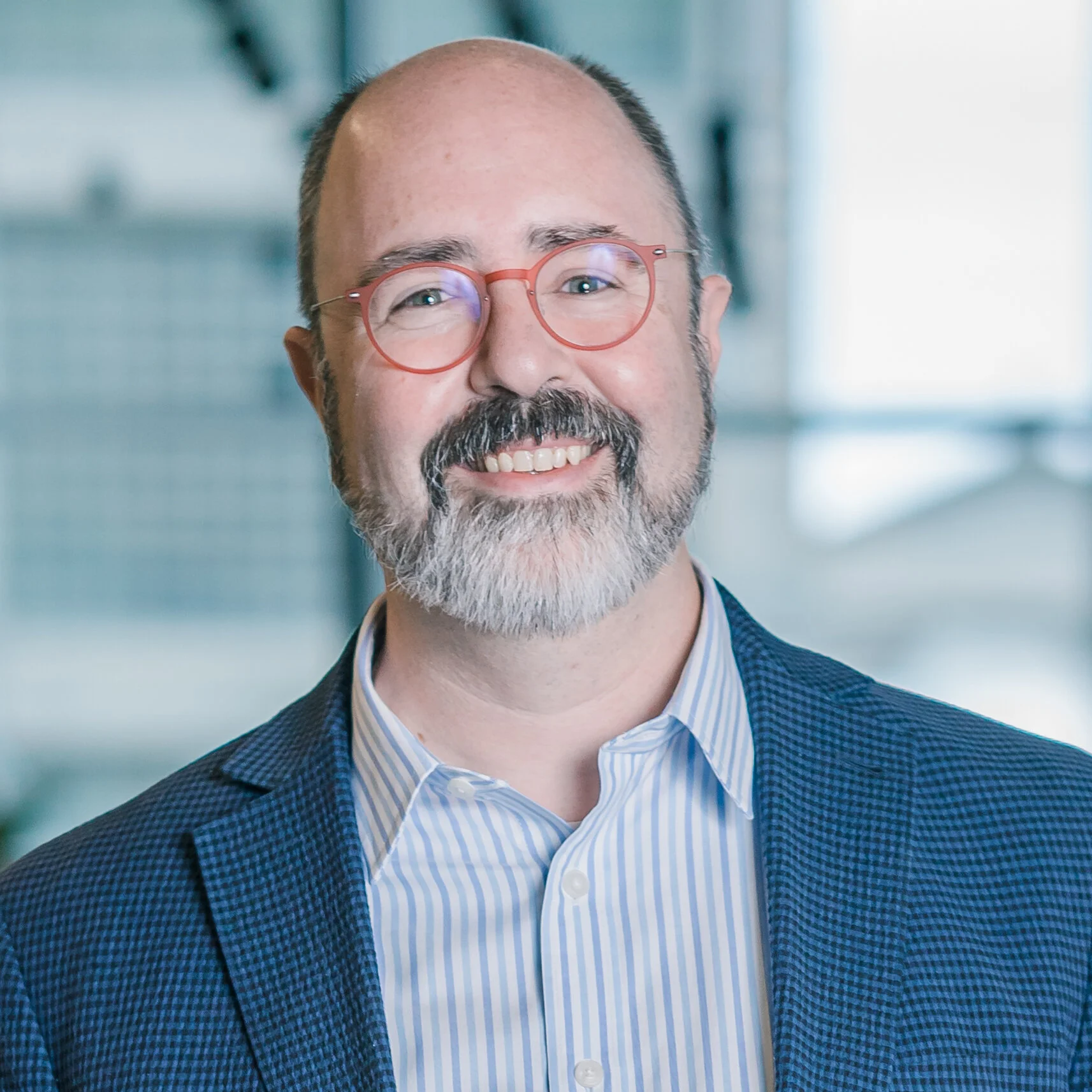 Mike Cisneros,Data Storyteller Mike鼓励世界各地的人们讲述自己的个人,社交和文化数据驱动的故事。他是一位Tableau Zen Master,他们在从娱乐到联邦政府的环境中,从学术出版到能量零售,从互联网初创公司到数十亿美元的集团,从而在娱乐中使用了20多年。他注意到一个常见的斗争:简单,清楚,故意沟通。今天,迈克教授别人如何采取复杂的分析并将它们变得令人信服,清晰的视觉信息,以便每个人都可以了解他们的故事如何最好地被告知,听到和理解。跟随Twitter |连接在linkedin